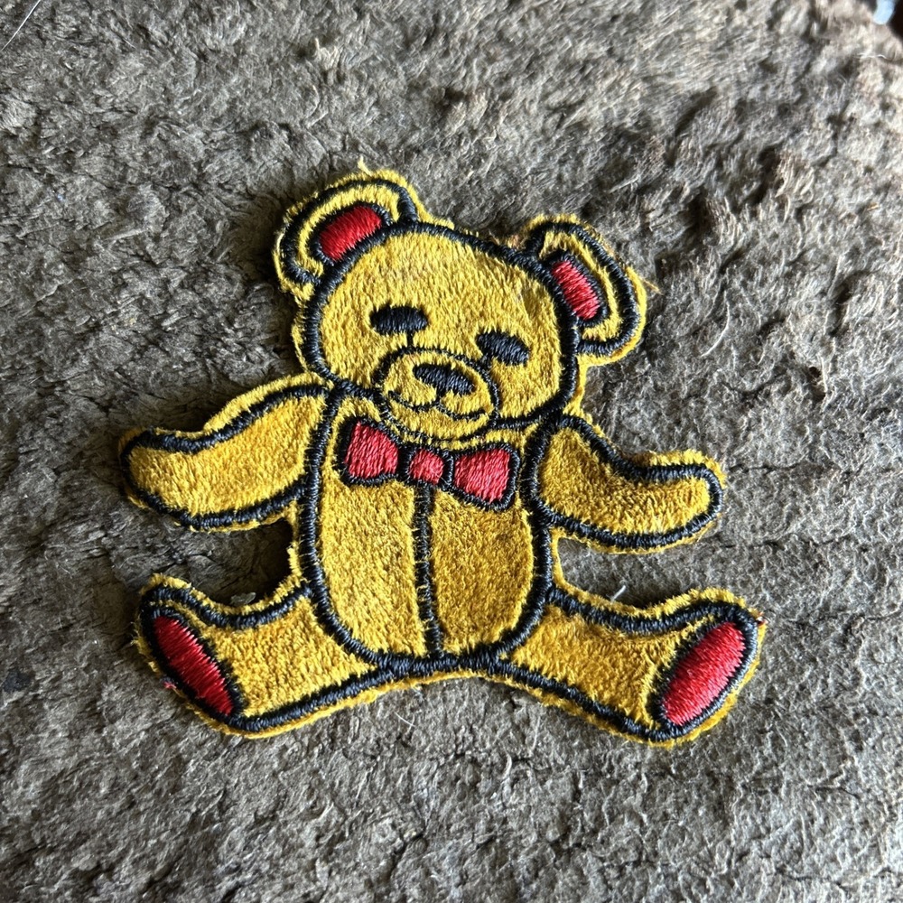 1970s Vintage Cute‎ Little Cuddly  Brown BEAR Patch